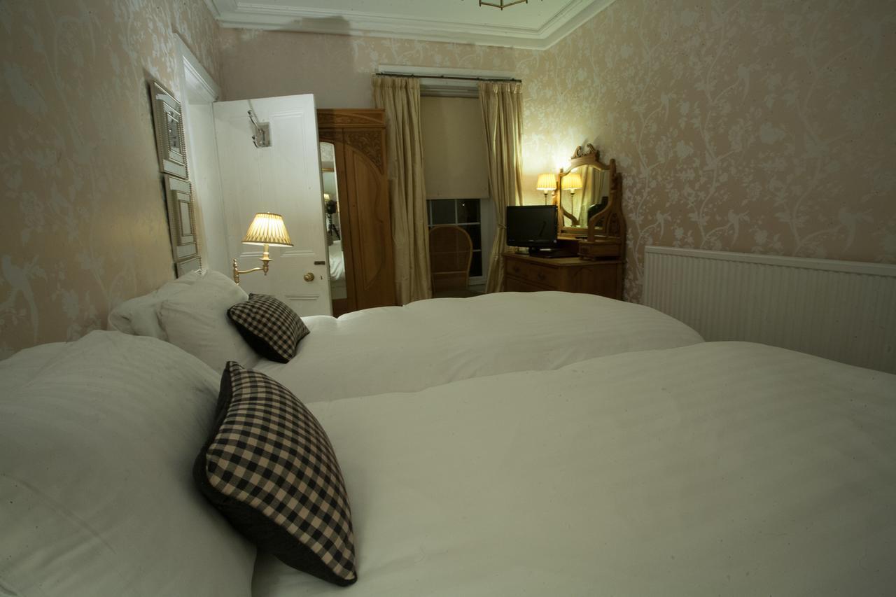 Meifod House 4*